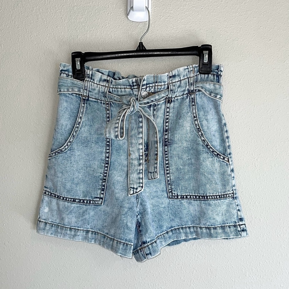 Banana Republic Utility Tie-Waist Denim Shorts Light Wash 4” Inseam High-Waisted
